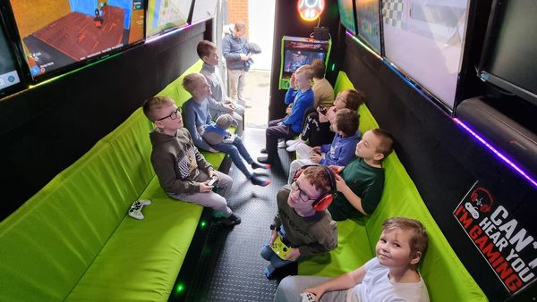 streetside gaming bus in braintree , childrens parties , birthday treat fun for all 