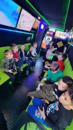 streetside gaming bus in braintree , childrens parties , birthday treat fun for all 