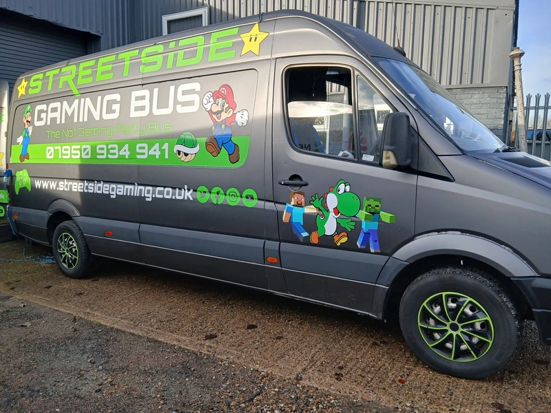 Streetside Gaming Bus at the Newmarket Nexus Kids Club event